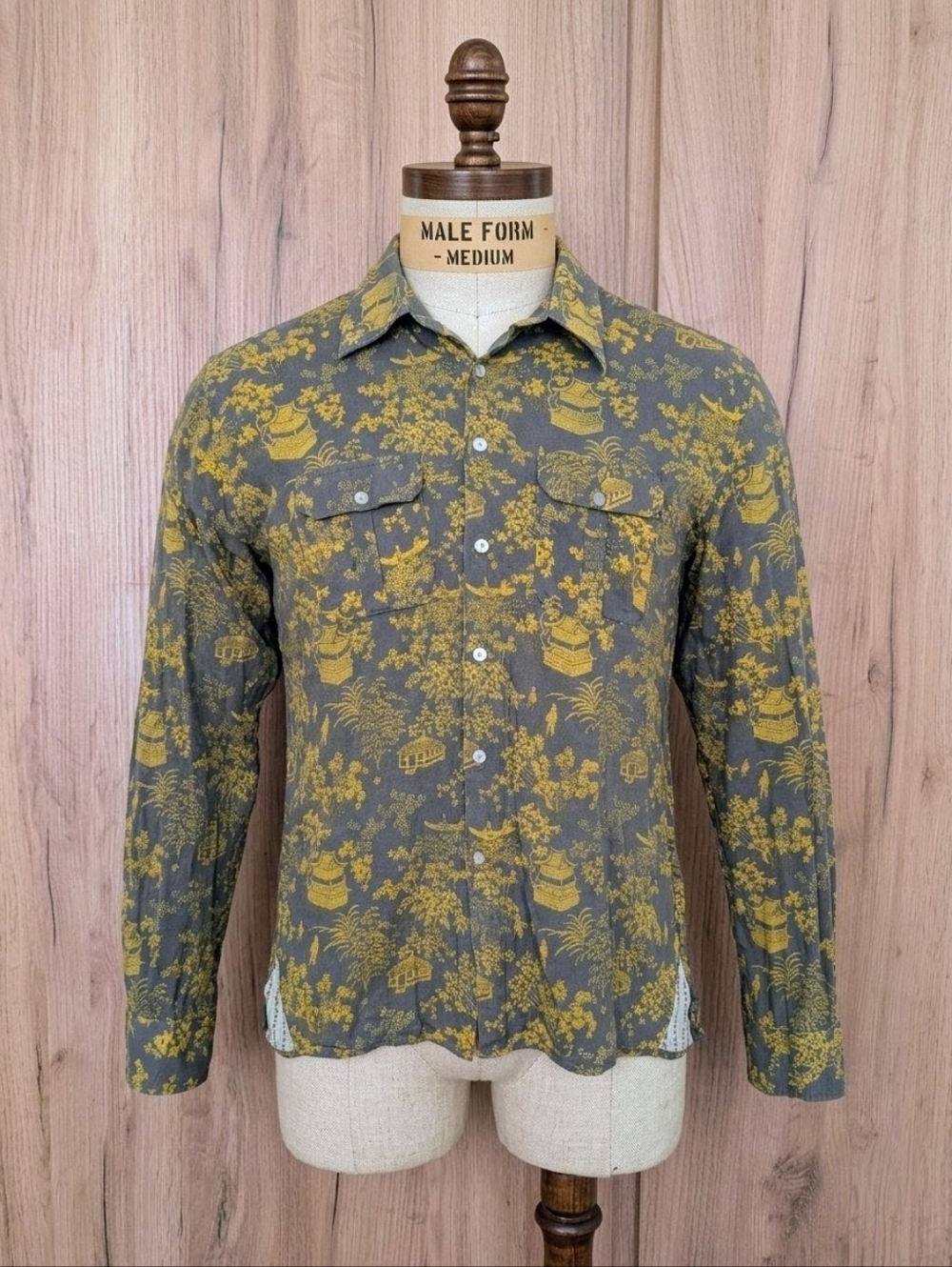 RARE! Custo Barcelona Vintage Y2K Japanese Floral Button-Up Shirt in Olive Gold - Picture 2 of 10